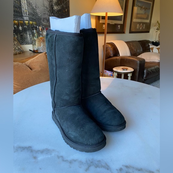 Authentic with box Classic Tall Black UGG boots size 7 - Picture 4 of 7